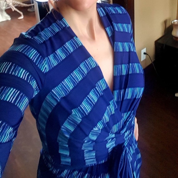 BCBG wrap dress - Picture 2 of 2